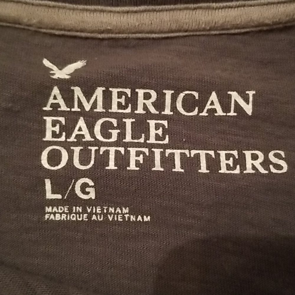 American Eagle tshirt - Picture 3 of 3